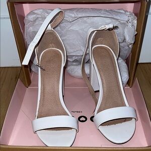 Elegant White Women's Sandals